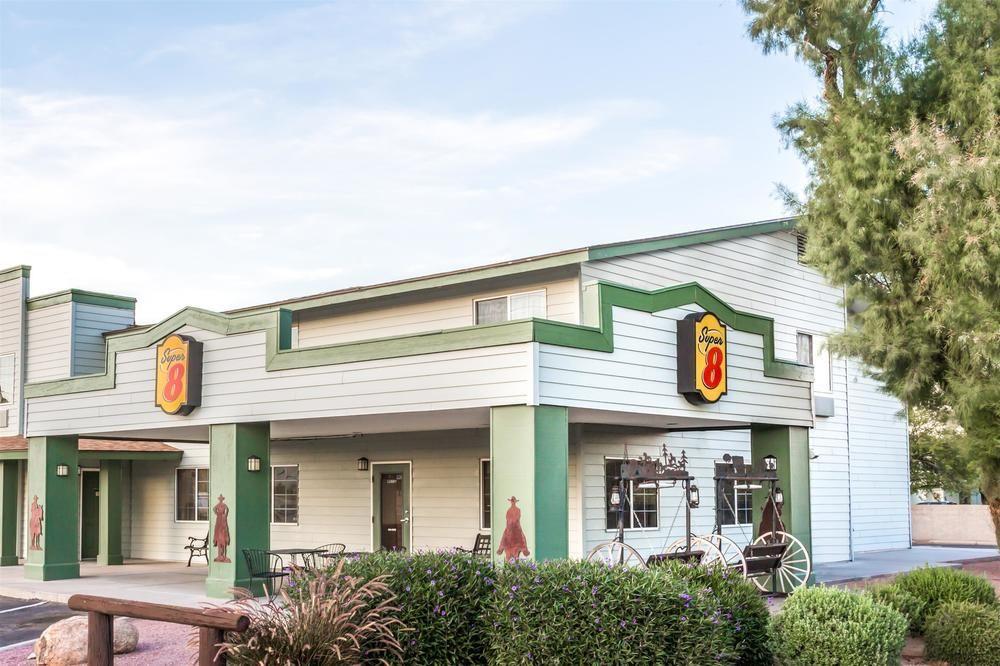 Hotel Super 8 by Wyndham Wickenburg AZ Exterior foto