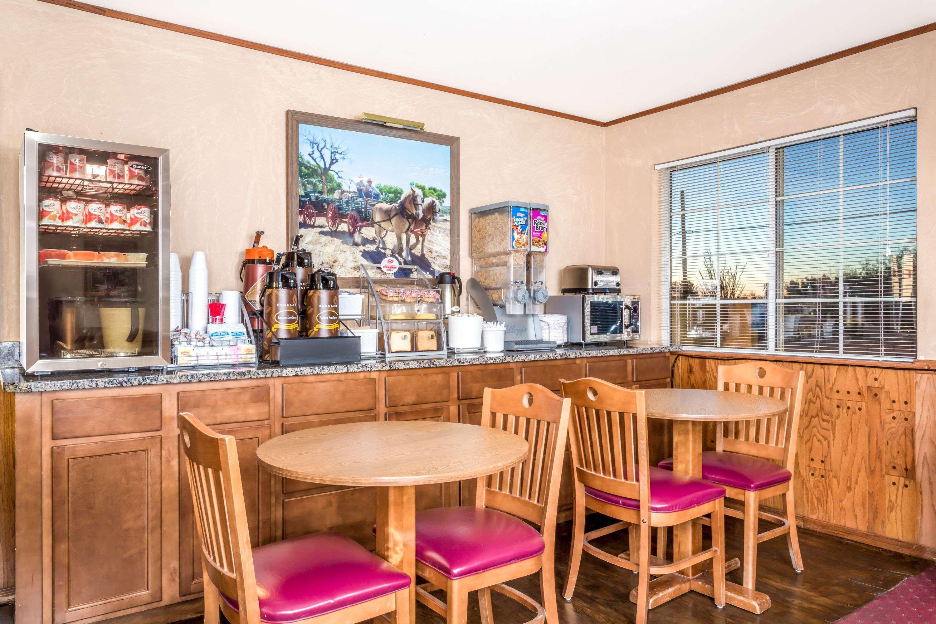 Hotel Super 8 by Wyndham Wickenburg AZ Exterior foto